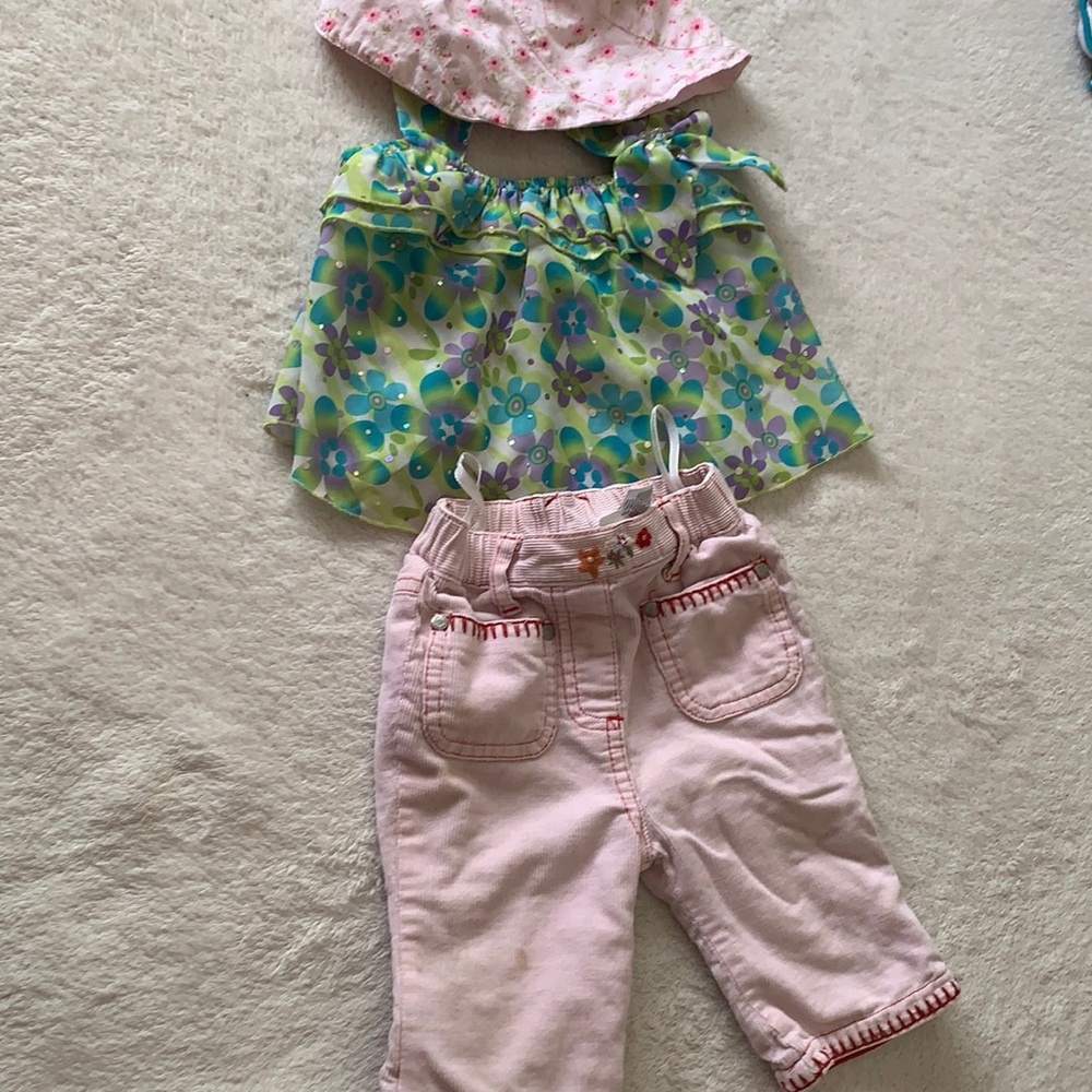 dress-up from your 4-6 months old baby’s head to knee or lower knee. Cute!